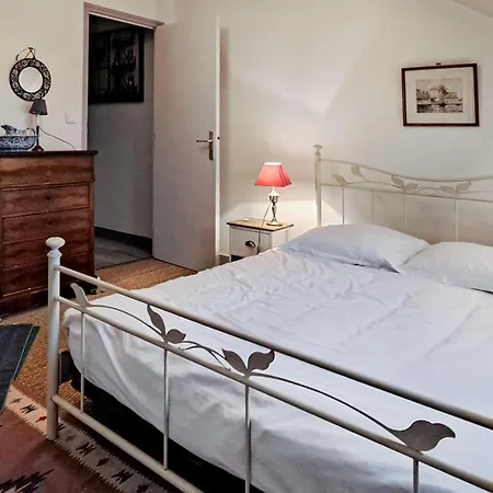 Nice Home In Honfleur With Wi-Fi Ferienhaus